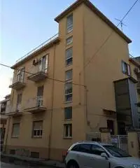 GIOIA TAURO VENDE: Appartamento in Via Liguria GIOIA TAURO VENDE: Appartamento in Via Liguria