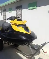 moto d'acqua Sea Doo RXT 215 Euro 5.900 moto d'acqua Sea Doo RXT 215 Euro 5.900