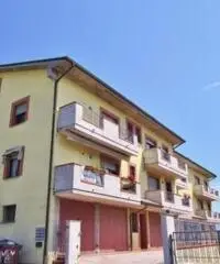 Vendita Trilocale da 100mq con garage Vendita Trilocale da 100mq con garage