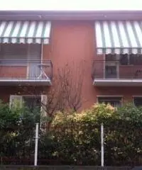 villa unifamiliare con 2 appartamenti villa unifamiliare con 2 appartamenti