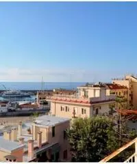 Vendita Cinque locali in Corso Orazio Raimondo Vendita Cinque locali in Corso Orazio Raimondo