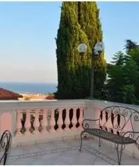 Vendita Villa in Via Edmondo de Amicis Vendita Villa in Via Edmondo de Amicis