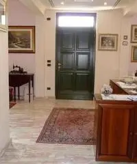 Vendita Villa in Via Edmondo de Amicis Vendita Villa in Via Edmondo de Amicis