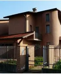 Villa bifamiliare - Lodi LO. Villa bifamiliare - Lodi LO.