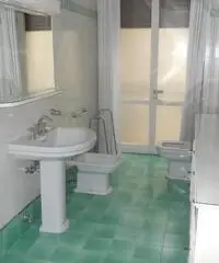 Appartamento in vendita a Viareggio 220 mq Appartamento in vendita a Viareggio 220 mq