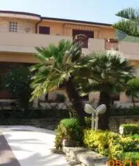 IMMOBILE di PRESTIGIO- oliveri- Villa singola con piscina IMMOBILE di PRESTIGIO- oliveri- Villa singola con piscina