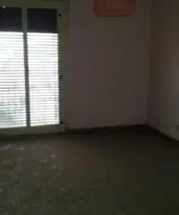 ottima opp.tà app.nto120 mq al terzo p. da ristrutt.re parzialmente ottima opp.tà app.nto120 mq al terzo p. da ristrutt.re parzialmente