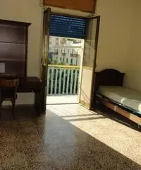 P.zza Casa Pia appartamento di circa mq. 100 P.zza Casa Pia appartamento di circa mq. 100