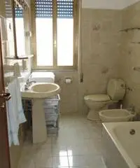 P.zza Casa Pia appartamento di circa mq. 100 P.zza Casa Pia appartamento di circa mq. 100
