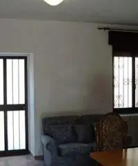 PRIVATO VENDE DIRETTAMENTE CASA INDIPENDENTE IN CENTRO PAESE