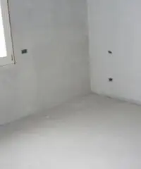 MODENA Madonnina Appartamento 3 camere 2 bagni con giardino di 100mq MODENA Madonnina Appartamento 3 camere 2 bagni con giardino di 100mq