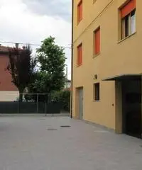 V632 - casa indipendente su 4 lati, bifamiliare V632 - casa indipendente su 4 lati, bifamiliare