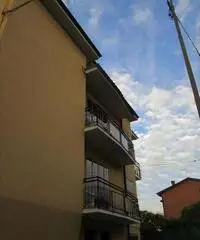 V632 - casa indipendente su 4 lati, bifamiliare V632 - casa indipendente su 4 lati, bifamiliare