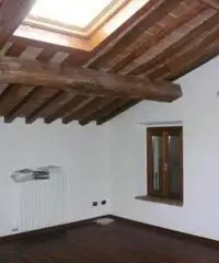 Mansarda in vendita a Traversetolo, località Piazza