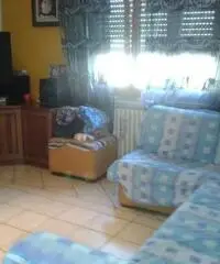 Quadrilocale in vendita a Parma, Via Mantova