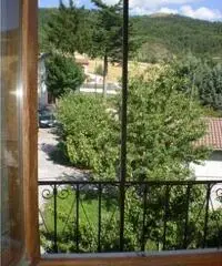 Antico Casale con giardino in una panoramica frazione di Cascia