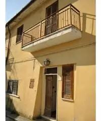 Grande casa indipendente di 200 mq  in una frazione a 9 km da Norcia Grande casa indipendente di 200 mq  in una frazione a 9 km da Norcia