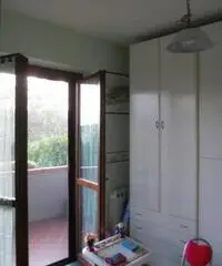 APPARTAMENTO di 3 vani e di 65 mq (CARMIGNANO) APPARTAMENTO di 3 vani e di 65 mq (CARMIGNANO)