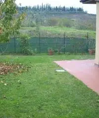 APPARTAMENTO di 3 vani e di 65 mq (CARMIGNANO) APPARTAMENTO di 3 vani e di 65 mq (CARMIGNANO)