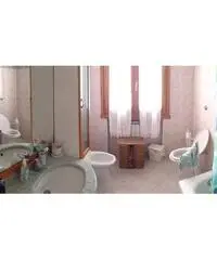 APPARTAMENTO di 4 vani e di 100 mq (POGGIO A CAIANO) APPARTAMENTO di 4 vani e di 100 mq (POGGIO A CAIANO)