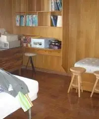 APPARTAMENTO di 4 vani e di 80 mq (CARMIGNANO) APPARTAMENTO di 4 vani e di 80 mq (CARMIGNANO)
