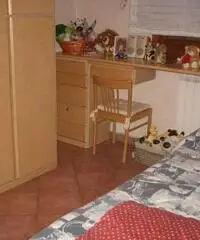 APPARTAMENTO di 4 vani e di 92 mq (CARMIGNANO) APPARTAMENTO di 4 vani e di 92 mq (CARMIGNANO)
