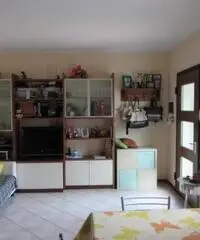 APPARTAMENTO di 4 vani e di 86 mq (PRATO) APPARTAMENTO di 4 vani e di 86 mq (PRATO)