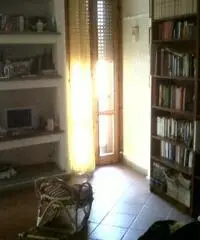 Comeana, terzo ed utimo piano con ascensore, con bella vista panoramica, soggiorno, cucina, due came Comeana, terzo ed utimo piano con ascensore, con bella vista panoramica, soggiorno, cucina, due came