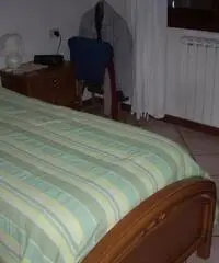 VILLA A SCHIERA di 6 vani e di 160 mq (CARMIGNANO)