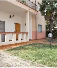 rif: 440 - Cervia, appartamento cinque locali con giardino privato rif: 440 - Cervia, appartamento cinque locali con giardino privato