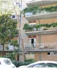 Milano Marittima - appartamento trilocale con due camere da letto. Milano Marittima - appartamento trilocale con due camere da letto.