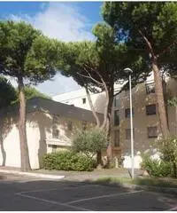 Pinarella, appartamento tre camere e due bagni Pinarella, appartamento tre camere e due bagni