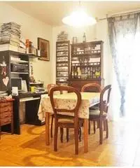 Pinarella, appartamento tre camere e due bagni Pinarella, appartamento tre camere e due bagni