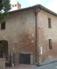 TERRA-TETTO IN ANTICO CASALE TERRA-TETTO IN ANTICO CASALE