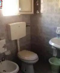 grazioso bilocale in zona servita grazioso bilocale in zona servita