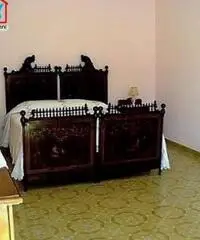 immobile in posizione angolare con terrazzo e doppio ingresso immobile in posizione angolare con terrazzo e doppio ingresso