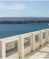 SIRACUSA, ORTIGIA, VENDESI SIGNORILE ATTICO CON SUPERLATIVA VISTA MARE SIRACUSA, ORTIGIA, VENDESI SIGNORILE ATTICO CON SUPERLATIVA VISTA MARE