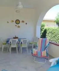 Vendita Villa in Viale dei Lidi Vendita Villa in Viale dei Lidi