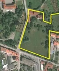 Stabile in Vendita a Romano Canavese