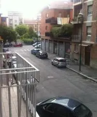 Via Lagarina Metro fermata Marche Corso Francia alloggio Trilocale