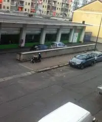 Via Lagarina Metro fermata Marche Corso Francia alloggio Trilocale