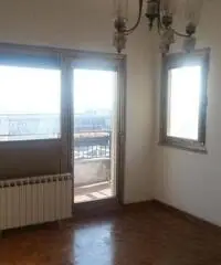 Appartamento con terrazzo vista panoramica, Trieste università Appartamento con terrazzo vista panoramica, Trieste università