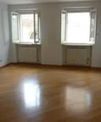 Centro città: Vendita Trilocale in Via Mammolabella Centro città: Vendita Trilocale in Via Mammolabella