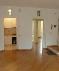 Centro città: Vendita Trilocale in Via Mammolabella Centro città: Vendita Trilocale in Via Mammolabella