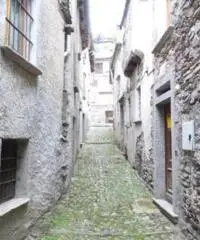 Vendita appartamento mq. 68 - Santa Maria Maggiore Vendita appartamento mq. 68 - Santa Maria Maggiore