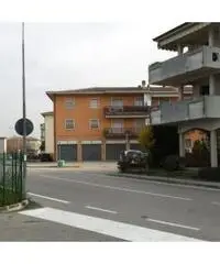 Rettorgole: Vendita Cinque locali in Via Aeroporti Rettorgole: Vendita Cinque locali in Via Aeroporti