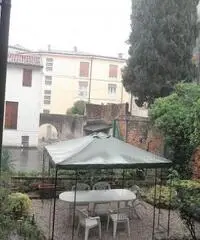 Vendita Cinque locali in Contra' S.Francesco 59 Vendita Cinque locali in Contra' S.Francesco 59