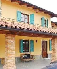 Villa a Trinita in provincia di Cuneo Villa a Trinita in provincia di Cuneo
