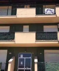 Bilocale di mq 76 con ampio balcone Bilocale di mq 76 con ampio balcone