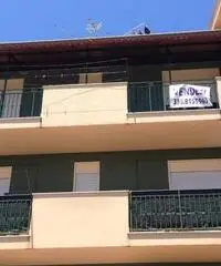 Bivani di mq 55 con grande balcone Bivani di mq 55 con grande balcone